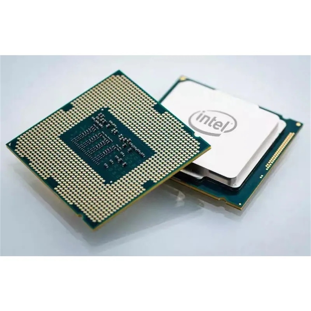 Intel Core i9-7960X 16 Core 32 - огляд і ціна Intel Cpu Core I9